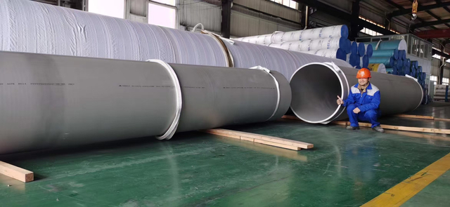 Superieure kwaliteit grote diameter Ni-gelegeerd staal Inconel 600 625 gelaste ronde buis voor fabrikantexport