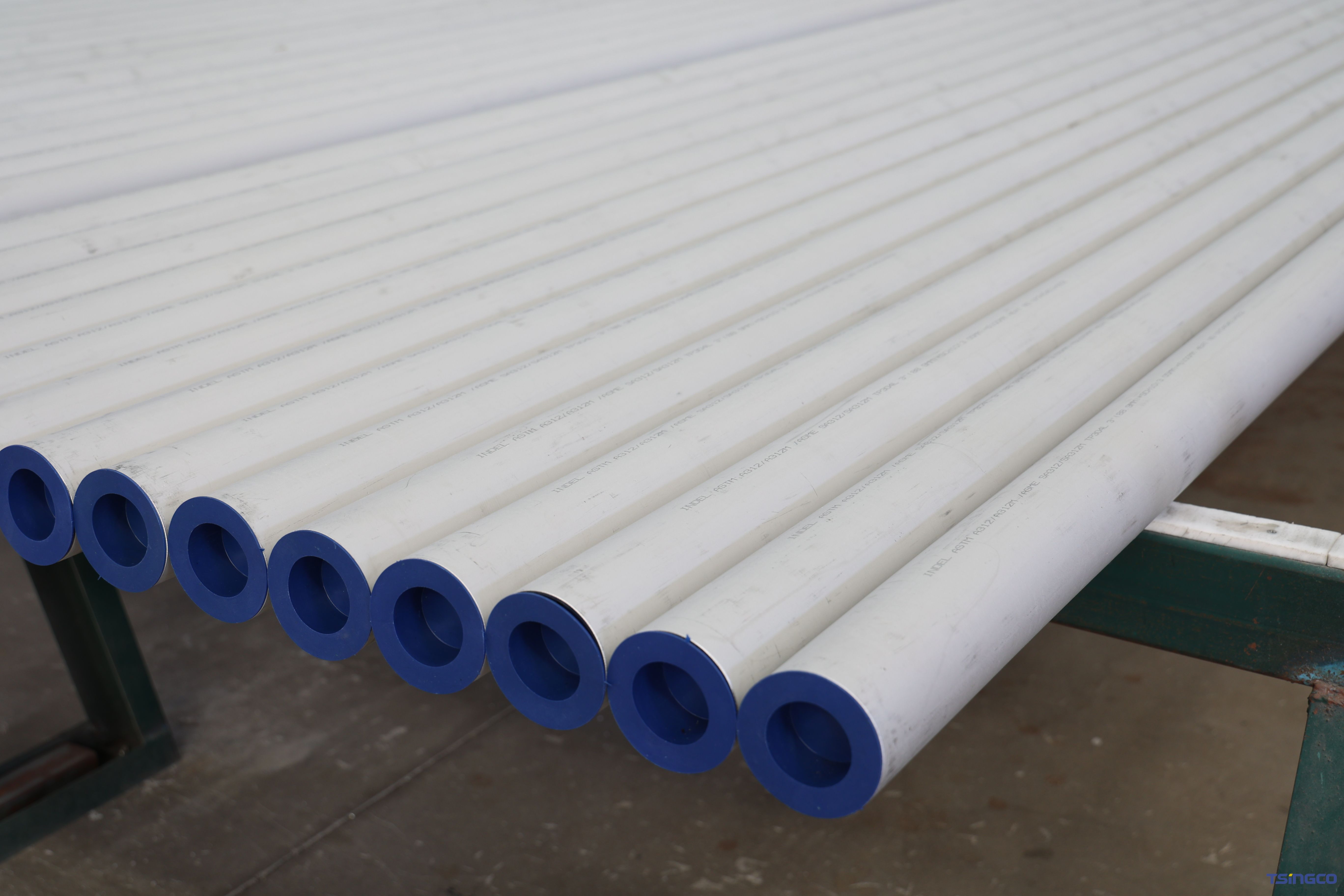 பிரகாசமான அனீல்டு குழாய்கள் கொண்ட தொழில்துறை பயன்பாடுகளில் அரிப்பு எதிர்ப்பை மேம்படுத்துதல்